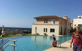 Lingna Luxury Apartment Lighthouse B002